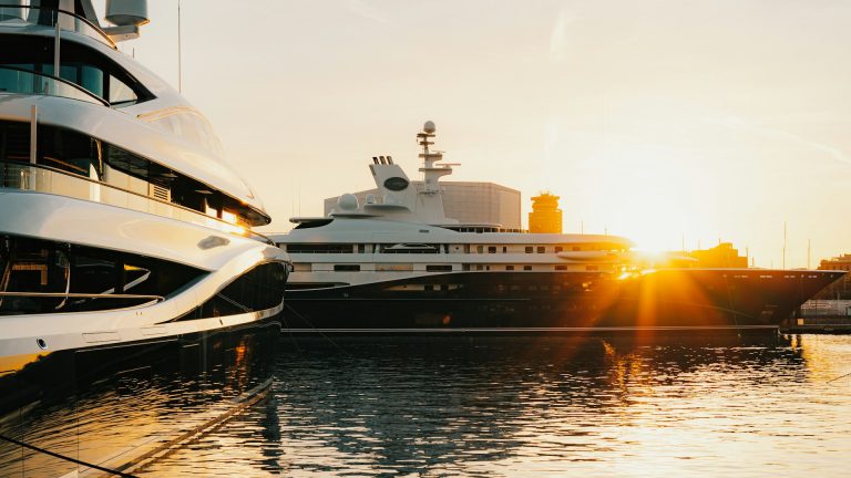 Comment dénicher la perle rare parmi les yachts de luxe ?