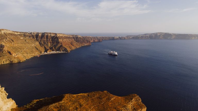 Santorin en octobre : météo, affluence et faut-il y aller ?